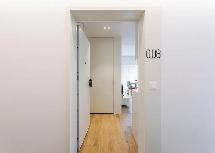 W/ Terrace, Pool & Gym | Antas By Host Wise *