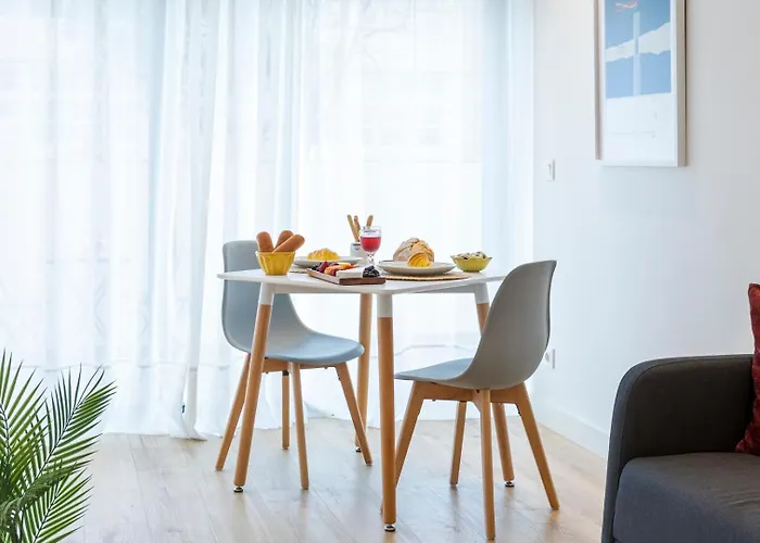 Apartment W/ Terrace, Pool & Gym | Antas By Host Wise Porto