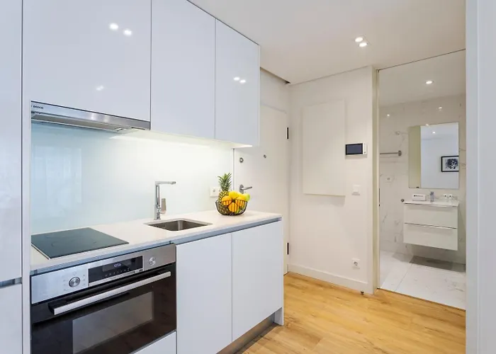 W/ Terrace, Pool & Gym | Antas By Host Wise