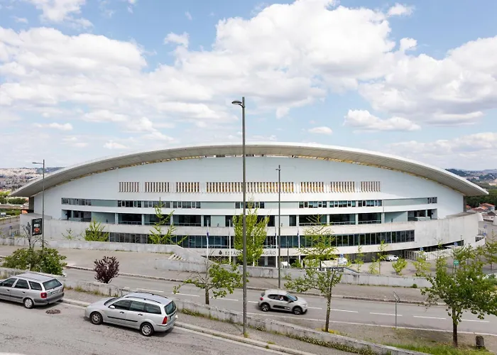 W/ Terrace, Pool & Gym | Antas By Host Wise * 포르투