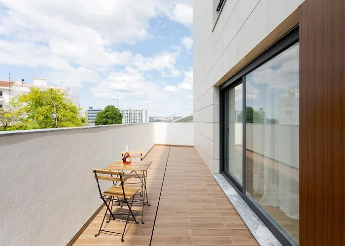 W/ Terrace, Pool & Gym | Antas By Host Wise 아파트