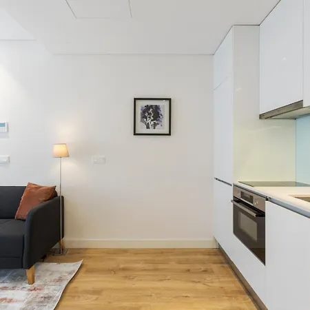 Hostwise - W/ Terrace, Pool & Gym By Dragao Porto