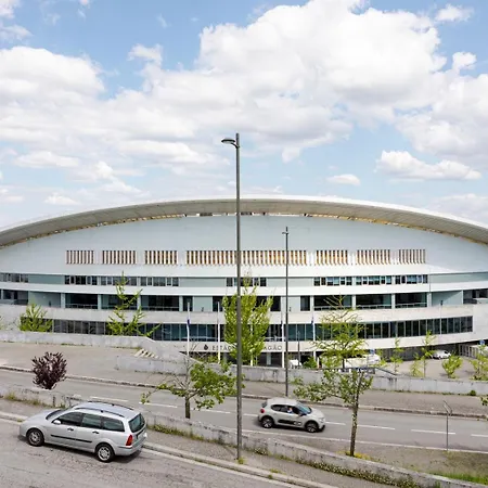 Hostwise - W/ Terrace, Pool & Gym By Dragao * Porto